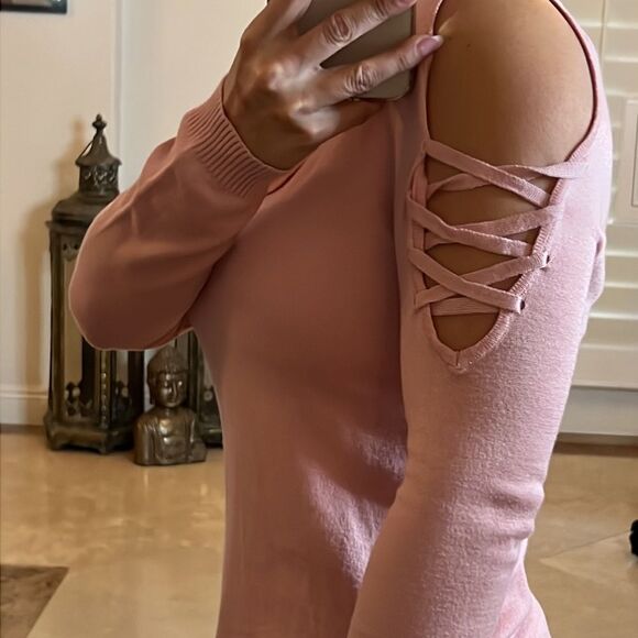 💕Cute top💕  - Picture 3 of 6